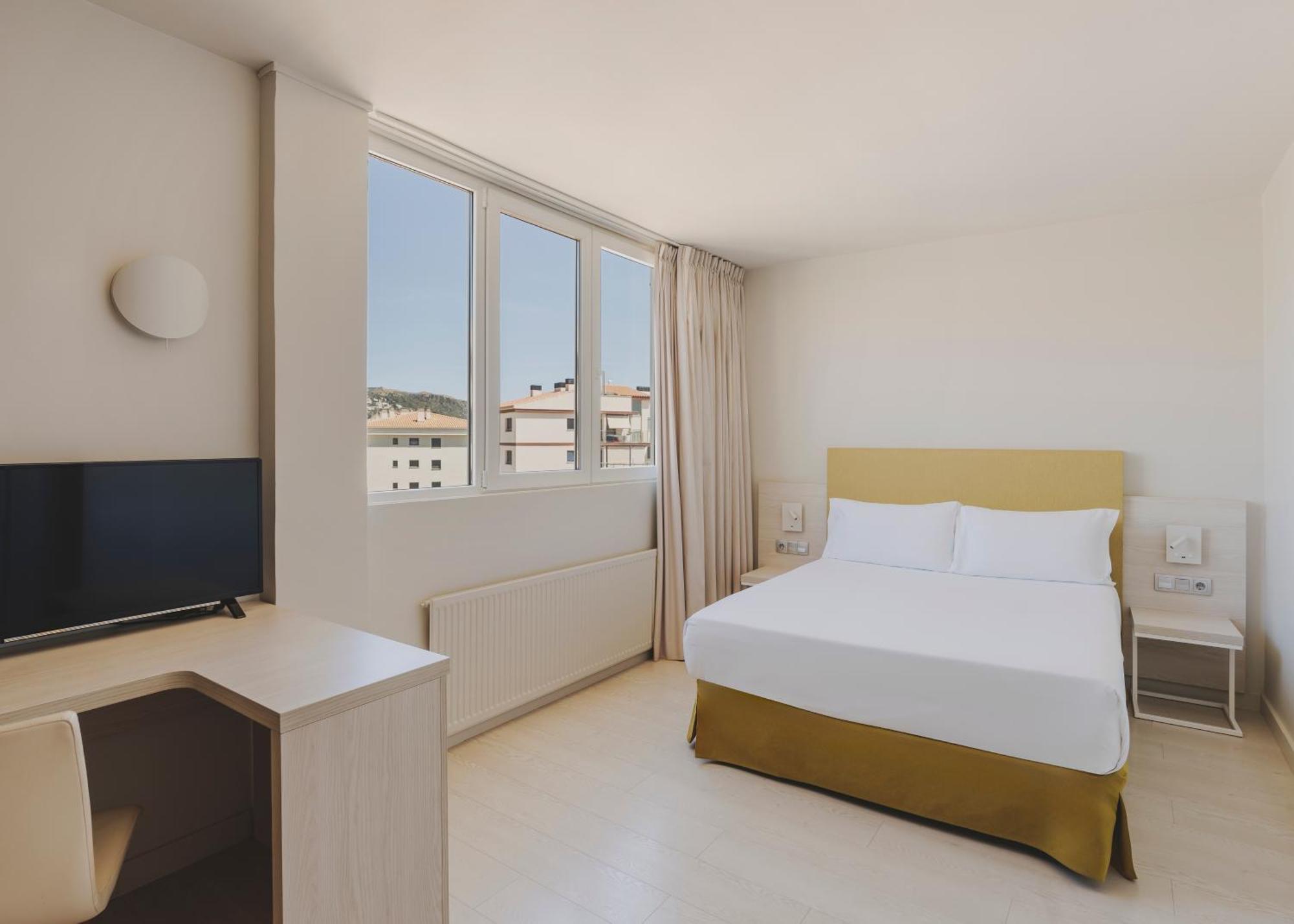 Hotel Mediterraneo Rosas Habitación foto